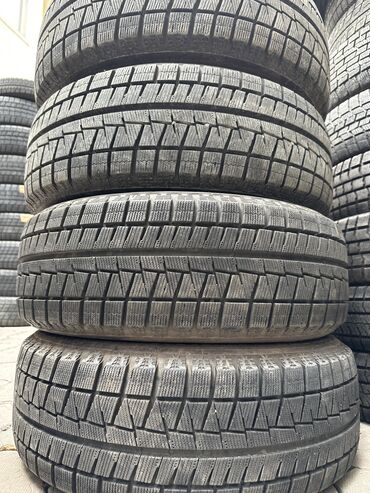 Шины: Шины 215 / 60 / R 16, Зима, Б/у, Комплект, Легковые, Bridgestone