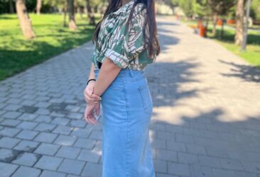 qadın koynekleri: Maksimal rahatlıq və gündəlik stil üçün uyğun uzun cins ətək. -