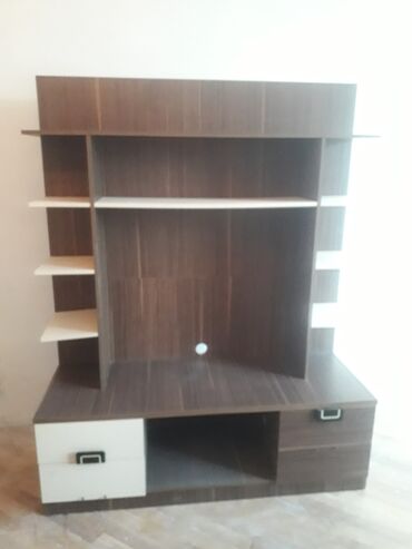 şvellerin qiyməti: Б/у, Прямой ТВ стенд, С полками, Ламинат, Азербайджан