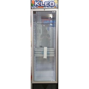 продам холодильную витрину: Новый
