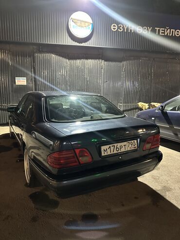 Mercedes-Benz: Mercedes-Benz E-Class: 1996 г., 2.8 л, Автомат, Бензин, Седан