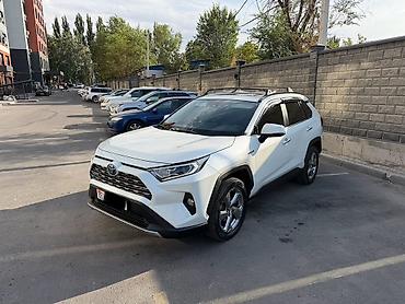 американцы: Toyota RAV4: 2019 г., 2.5 л, Вариатор, Гибрид, Кроссовер — 1