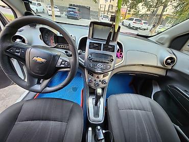 Chevrolet: Chevrolet Aveo: 2015 г., 1.4 л, Автомат, Бензин, Хэтчбэк — 5