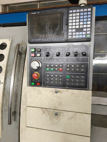 Soyuducular: Mitsubishi M70 seriyalı CNC paneli, sənaye maşınları üçün nəzərdə