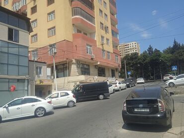 xacmazda ipoteka evler: Əhmədli 4 otaqlı, 150 kv. m, Təmirsiz