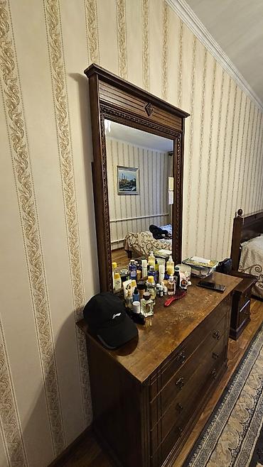 деревянная спальня: Срочно продаю Спальный гарнитур в классическом стиле, Малайзийский — 2