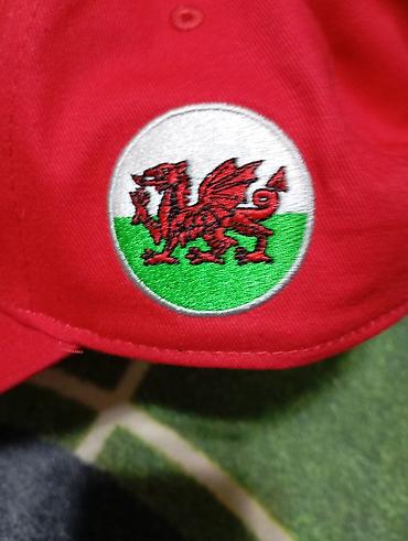 papaq milli: UEFA EURO 2020 rəsmi məhsulları – Uels (Wales) fan seti Dəst: - — 4