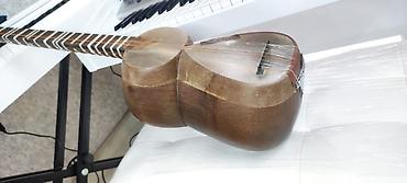 Tar: Profesional Tar Köhnə qədimi tar, Peto ustanın tarı, 60 yaşı var. Tut -da lalafo.az — 3 Tar: Profesional Tar Köhnə qədimi tar, Peto ustanın tarı, 60 yaşı var. Tut — 3