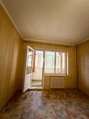 вторичное жилье: 1 комната, 36 м², 105 серия, 4 этаж, Старый ремонт