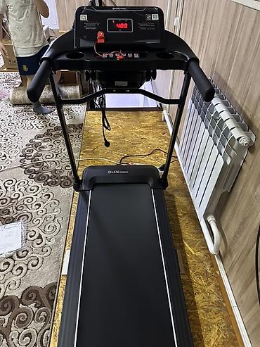 Беговые дорожки: Беговая дорожка BeDL 530 140 кг 3.5 л/с 14 км/ч Массажер есть Есть — 5