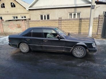 грузовик mercedes: Mercedes-Benz W124: 1994 г., 2.2 л, Механика, Бензин