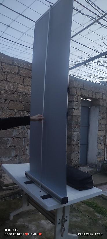 roll up: TƏCILI!!!! TƏCILI!!!!! TƏCILI!!!!Roll-up banner stendi ela veziyyetde — 2