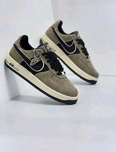 xti torba: Nike patike – niske lifestyle tenisice - Model sa prepoznatljivim — 1