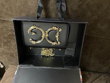 Aksesuarlar: DOLCE & GABBANA firması qadın çantası 40 manat . Az istifadə — 2