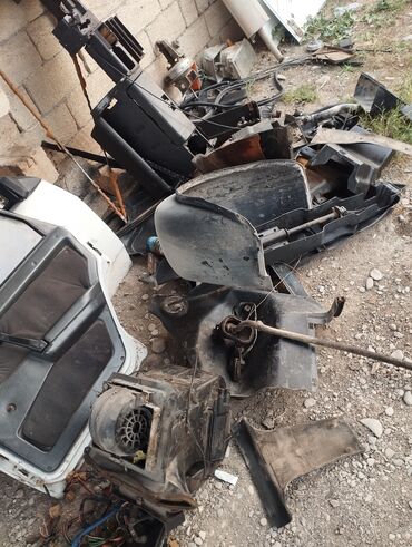 Digər avtomobil ehtiyat hissələri: 99sokulub kimə nəyi laxdsa desin 09 və 015və014 gedir — 9