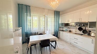 квартиру 6 мкр: 4 комнаты, 210 м², Золотой квадрат Индивидуалка, 3 этаж, Евроремонт — 3