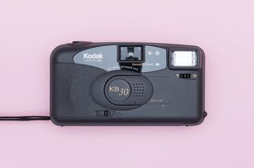 Фотоаппараты: Kodak KB30 Пленочный фотоаппарат 
На батарейках, рабочий, с чехлом