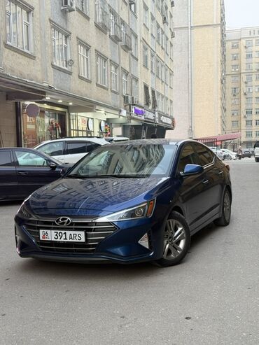 Hyundai: Hyundai Elantra: 2018 г., 2 л, Автомат, Бензин, Седан — 2