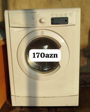 Paltaryuyan maşınlar: Paltaryuyan maşın Indesit, 5 kq, Avtomat, Qurutmasız, Kredit yoxdur