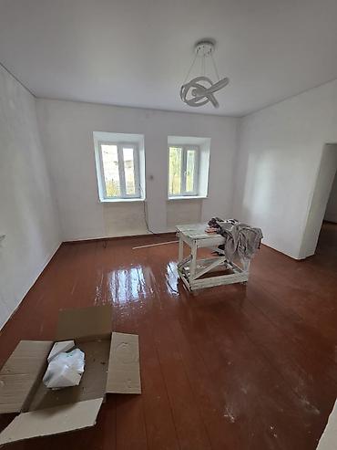 продаю дом г кайында: 🏡 Продаётся дом с участком 11 соток в селе Кайырма! 📍 Адрес: Чуйская — 10