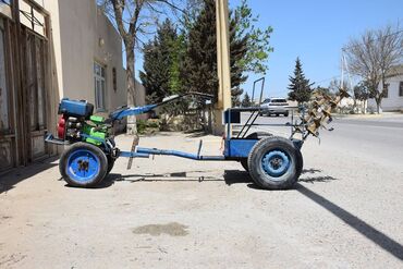 aqrar kend teserrufati texnika traktor satis bazari: Traktor Yer sumlayan, İşlənmiş