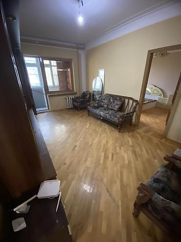 4 otaqlı mənzil: Bakı, 8-ci mikrorayon, 5 otaqlı, Köhnə tikili, m. Azadlıq Prospekti, 120 kv. m — 4