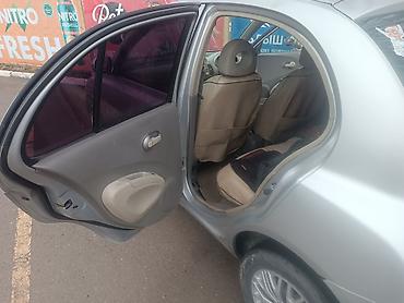 Nissan: Nissan March: 2003 г., Вариатор, Бензин, Хэтчбэк — 2