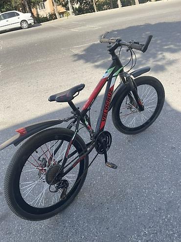 velosiped kreditle: Velosiped 24 lük. Az işlənib, heç bir problemi yoxdur. 10 skorus — 3