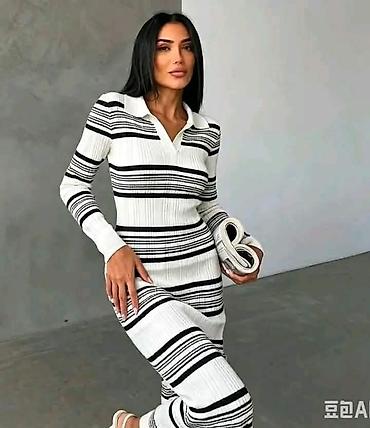 bez baletanke: Rebrasto pletena ženska haljina sa prugama - Model: uska rebrasta — 4