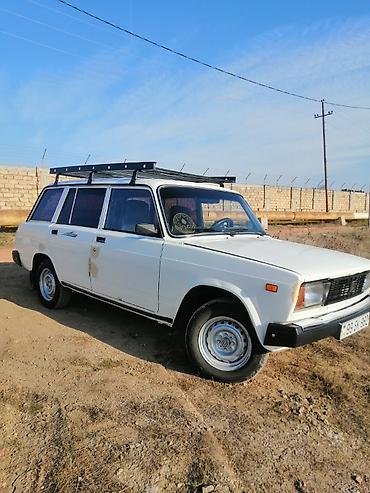 lada 012: VAZ 2104, ağ rəng, universal kuzov. Mühərrik və ötürmə: - — 4
