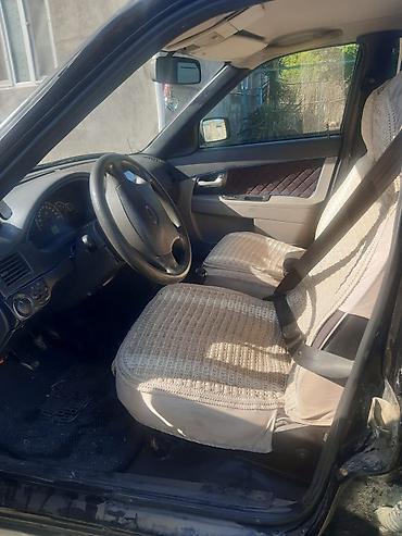 VAZ (LADA): VAZ (LADA) Priora: 1.6 l | 2008 il 333563 km Sedan — 7