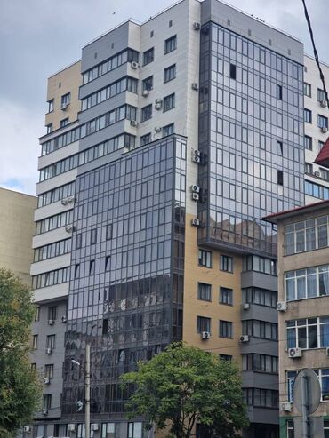 квартира в кант: 3 комнаты, 120 м², Индивидуалка, 13 этаж, Косметический ремонт