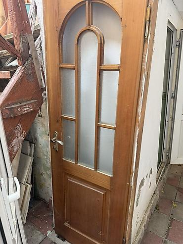 taxtalar: Məhsul: 2 ədəd qapı dəsti 1) Taxta şüşəli qapı - Material: təbii ağac — 2