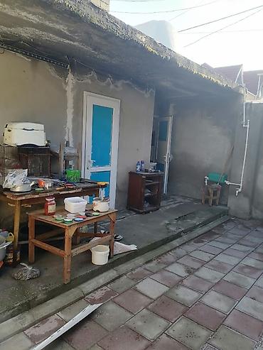 maştagada evlər: 3 otaqlı, 77 kv. m, Orta təmir — 2