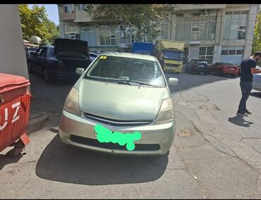 продажа авто в азербайджане: Toyota Prius, hibrid 20 Kuzov. Arendaya depazit 300 AZN günu 25 AZN