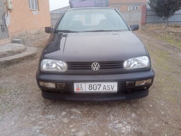Volkswagen: Volkswagen Golf: 1992 г., 1.8 л, Механика, Газ, Хэтчбэк