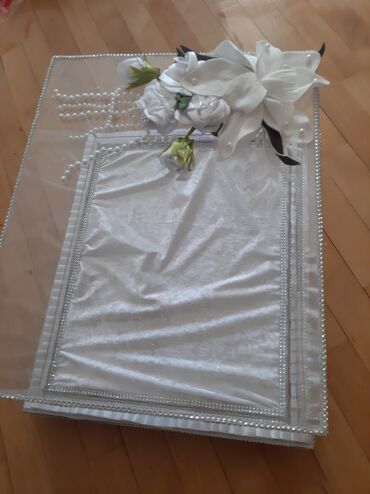 Xonça: Tezdir iślenmeyiib 
26eded 
hamisi birlikdə 1000 AZN — 25