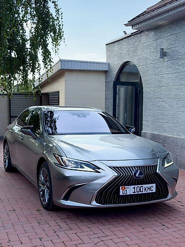 жили машина: Lexus ES: 2018 г., 2.5 л, Автомат, Бензин, Седан — 2
