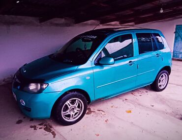 железная машина: Mazda Demio: 2002 г., 1.3 л, Автомат, Бензин, Хэтчбэк