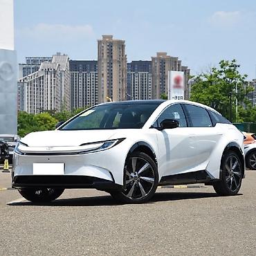 mersedes r18: Toyota Bz5 про запас хода 550км 200киловат 272 л.с Электромобиль — 1