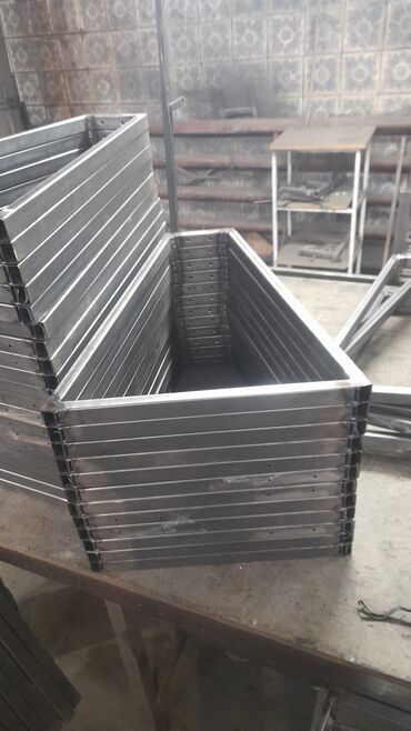 Мебель на заказ: ЛОФТ стилиндеки стол стул.диван, кроват, качели жана башка мебелдерине — 15