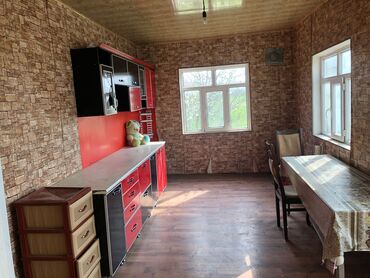 qubada satilan evler: 3 комнаты, 129 м²