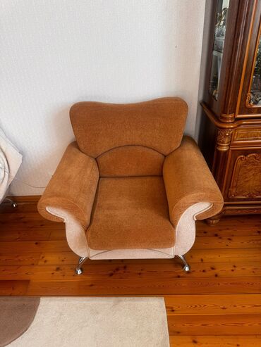 Divan və kreslo dəstləri: Divan kreslo ve jurnalni satilir keyfiyyetlidir qirigi falan yoxdur — 6