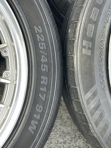 Disk təkərlər: Satılır: 4 ədəd yüngül lehimli disklər və şin komplekti - Disklər — 4