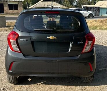 Chevrolet: Chevrolet Spark: 2017 г., 1 л, Бензин