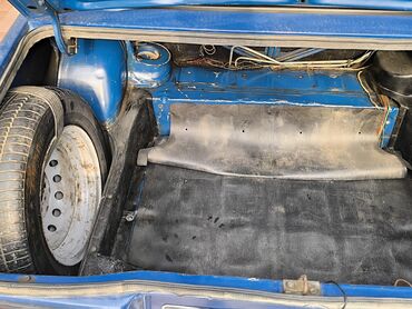 VAZ (LADA): VAZ 2107, mavi rəngli sedan Xüsusiyyətlər: - Kuzov: sedan, klassik — 14