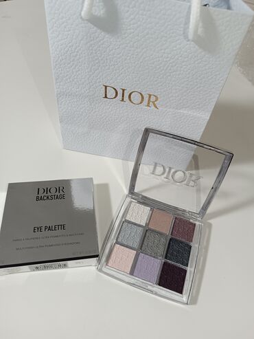 сумку для косметики: Описание:Палетка теней для век Dior Backstage Eye Palette