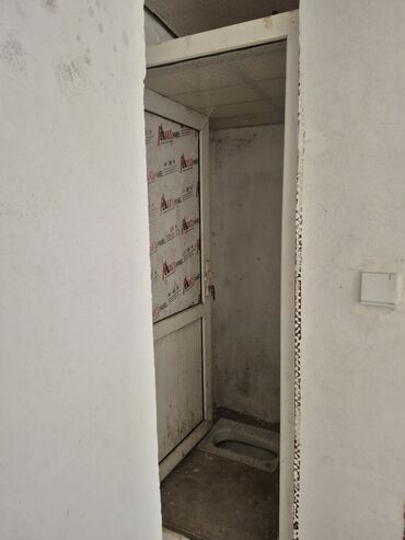 Kommersiya daşınmaz əmlakının satışı: Küçə üzərində ayrıca tikili – kiçik kommersiya/obyekt sahəsi — 8