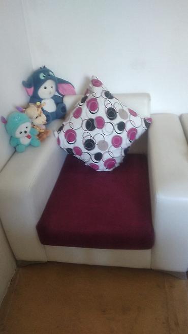 qabaq stolları: Divan kreslo desti 2dənə divan 4 dənə kreslo 2 dənə qabaq stolu balaca — 2