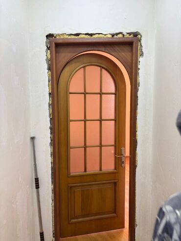 Otaq qapıları: 8 ədəd ev qapısı satılır. Fısdıq materialındandır. Yaxşı — 6